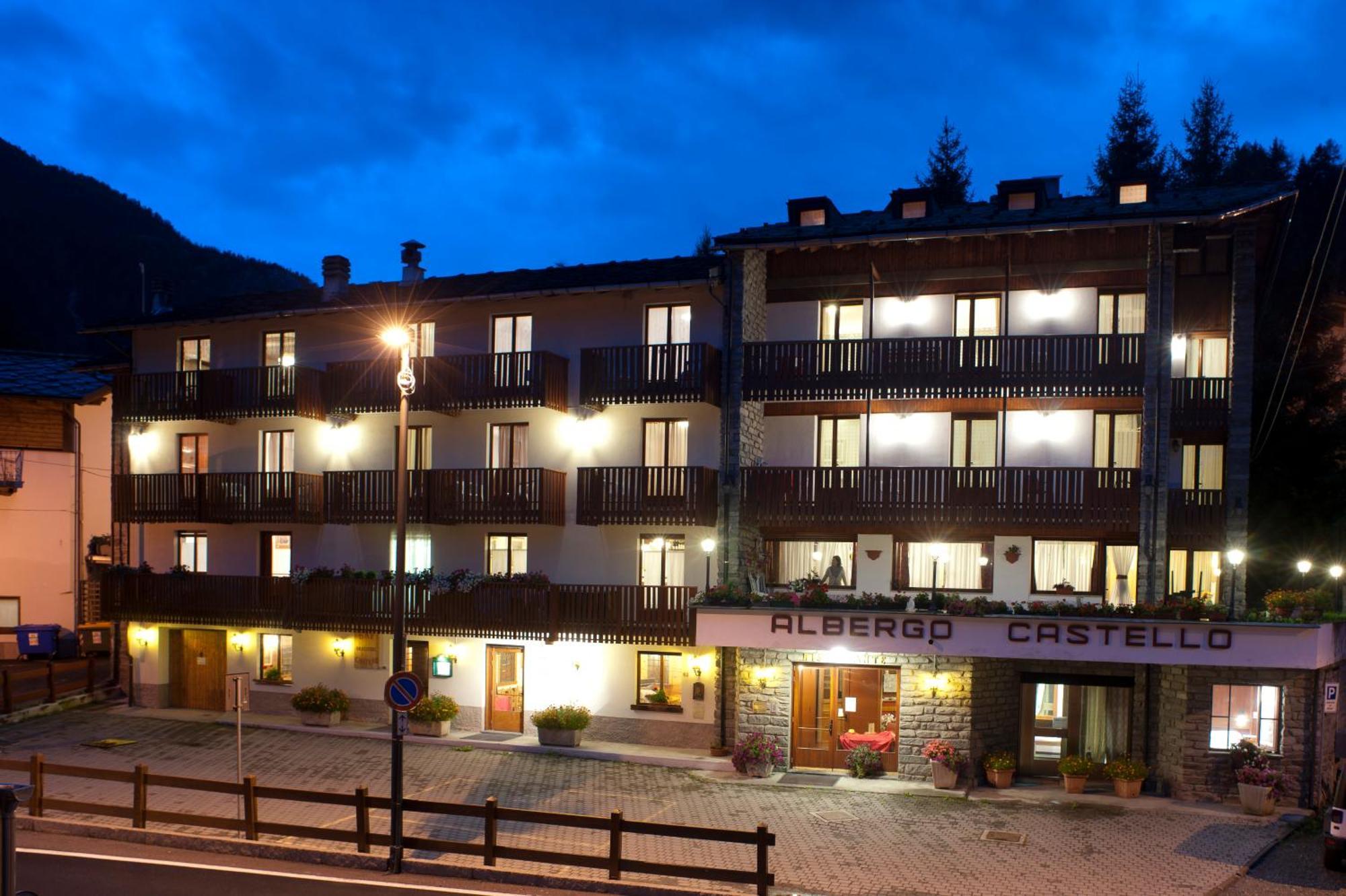 Albergo Castello Da Bonino Шампоршер Екстериор снимка