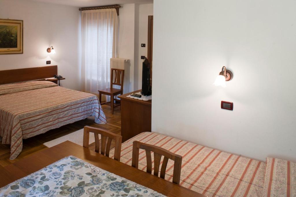 Albergo Castello Da Bonino Шампоршер Екстериор снимка